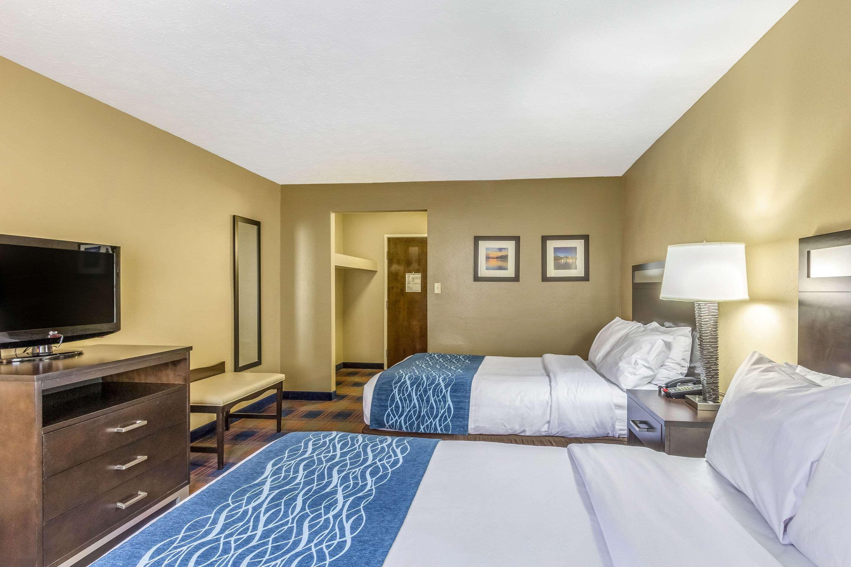 Comfort Inn Индепенденс Экстерьер фото