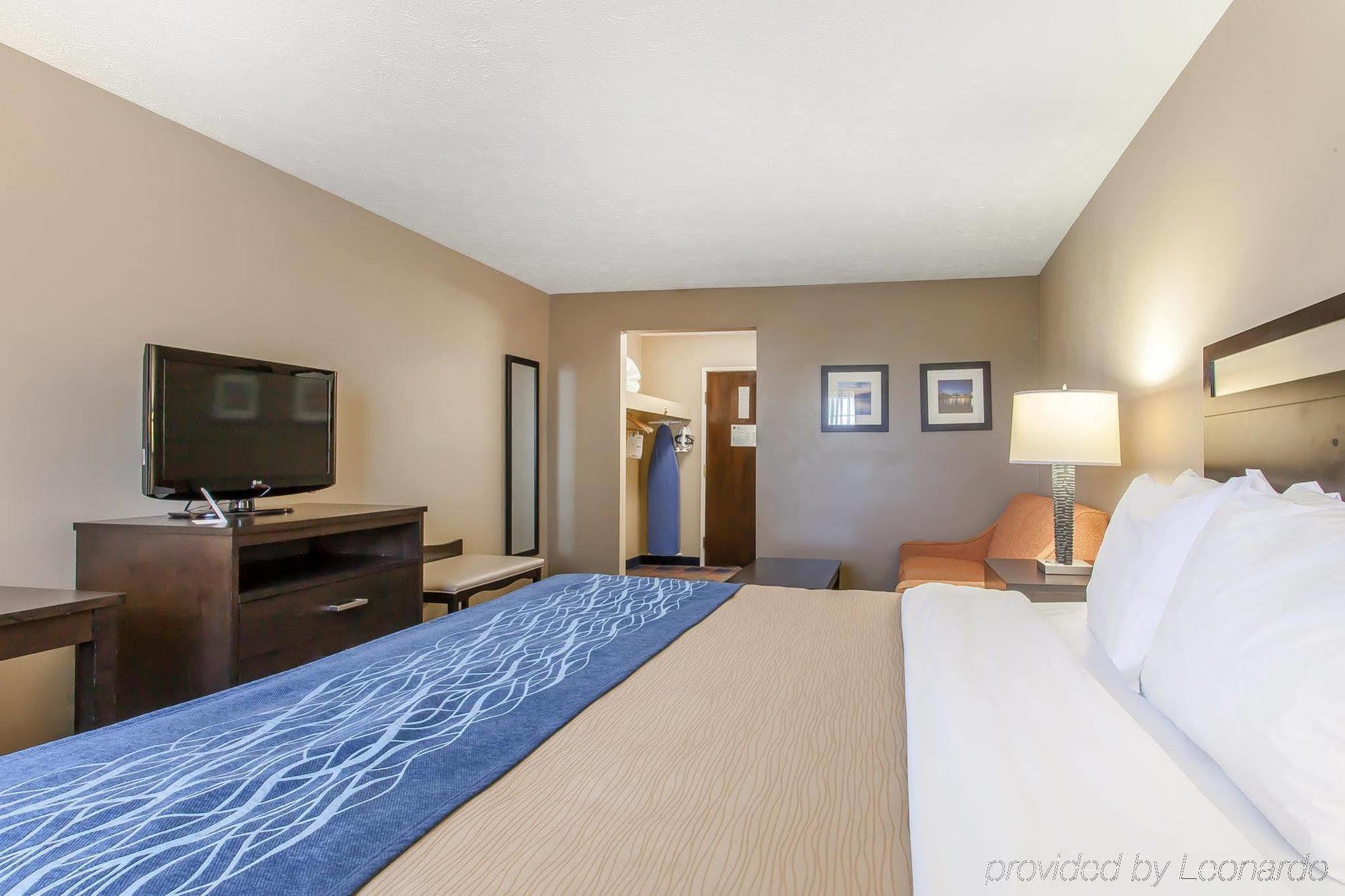 Comfort Inn Индепенденс Экстерьер фото