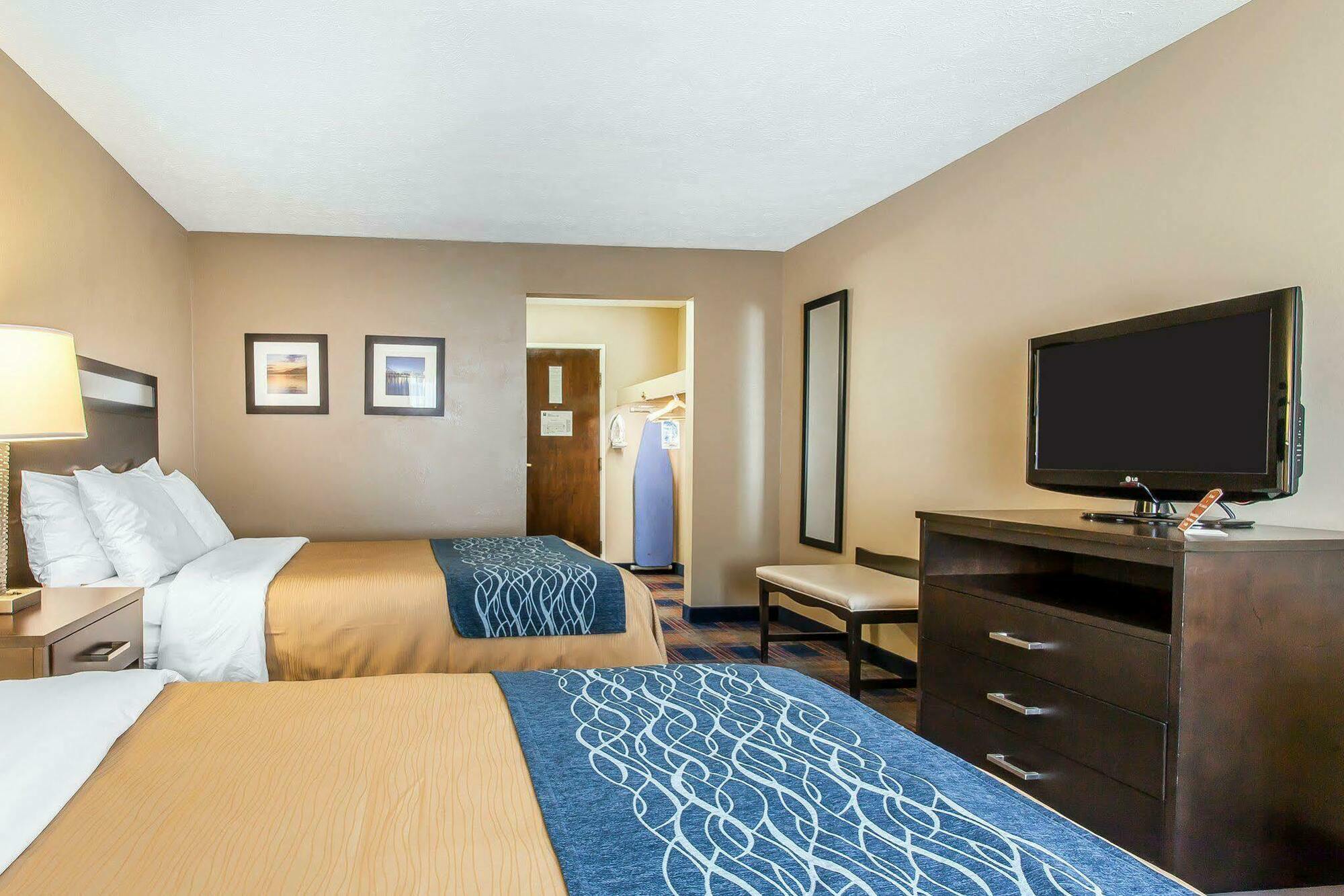 Comfort Inn Индепенденс Экстерьер фото
